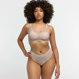 Seamless Compact Push-Up Bra