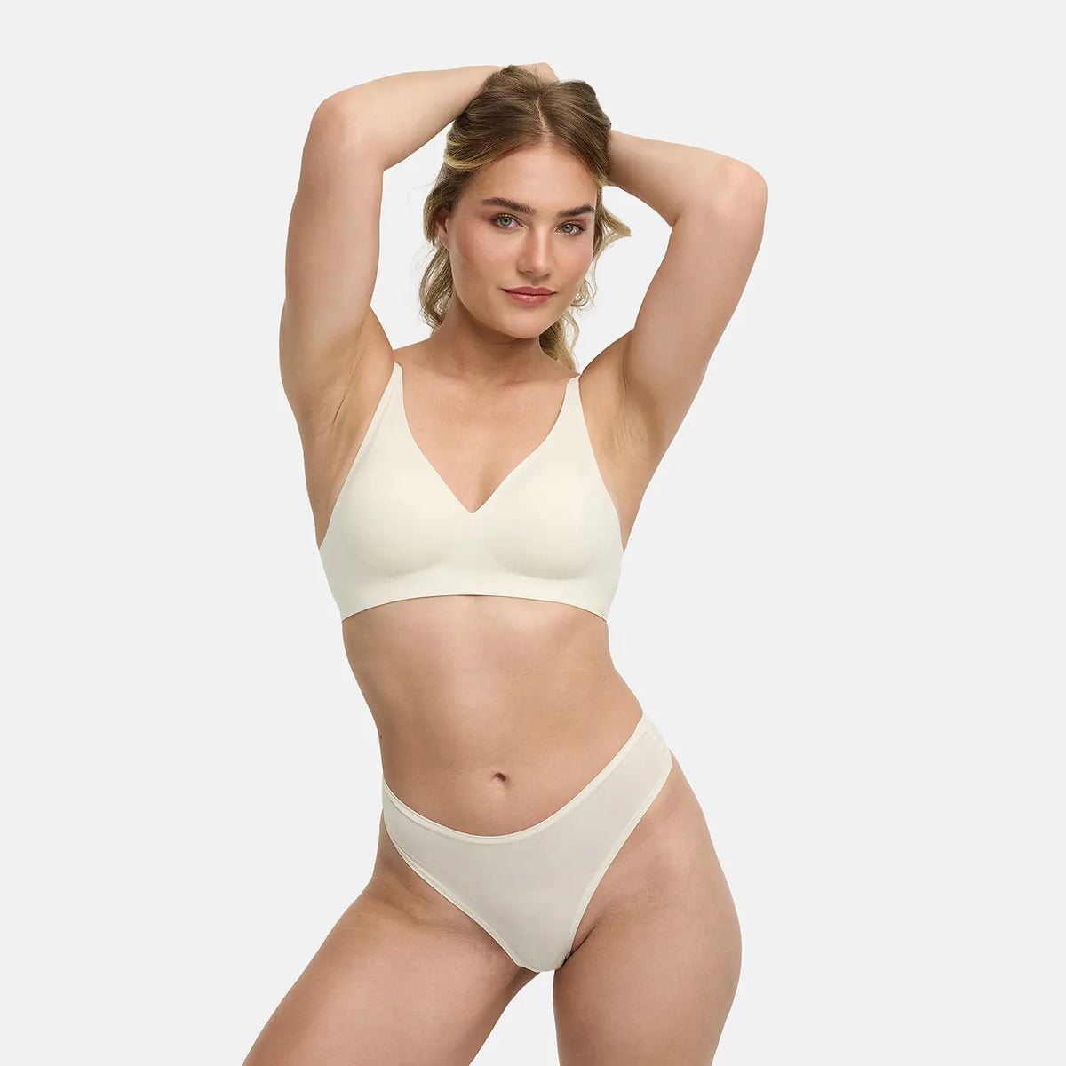Low Back Compact Light Push-Up Sütyen