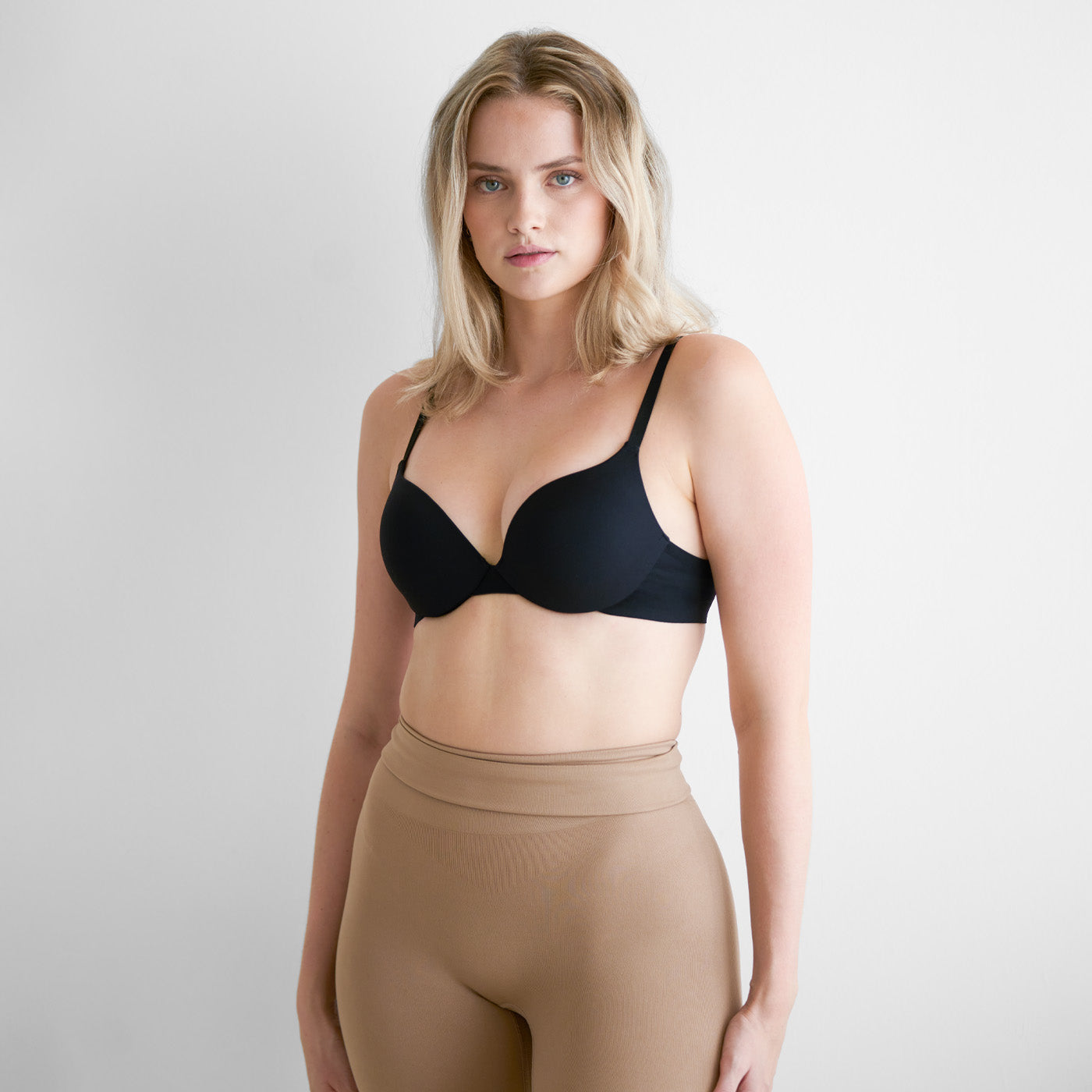 Reggiseno push-up preformato con ferretto
