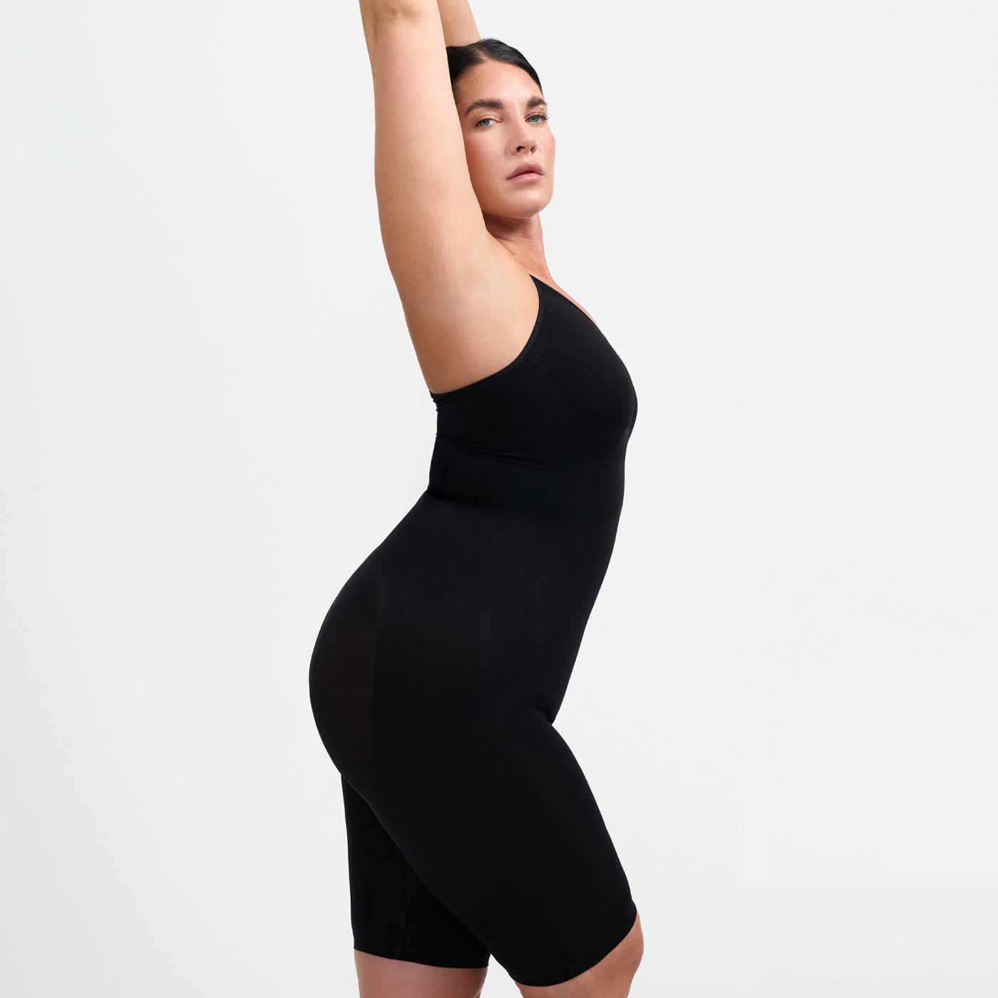 Body contenitivo modellante con shorts - Sostegno medio