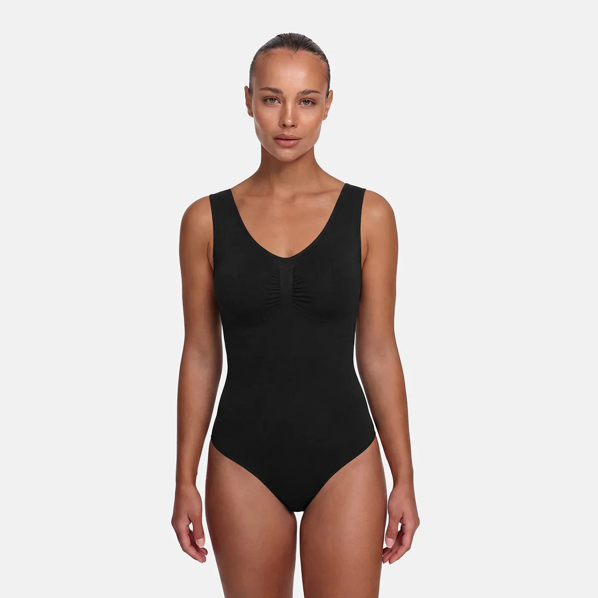 Modelujący body typu tank z wycięciem typu string - Wyprzedaż
