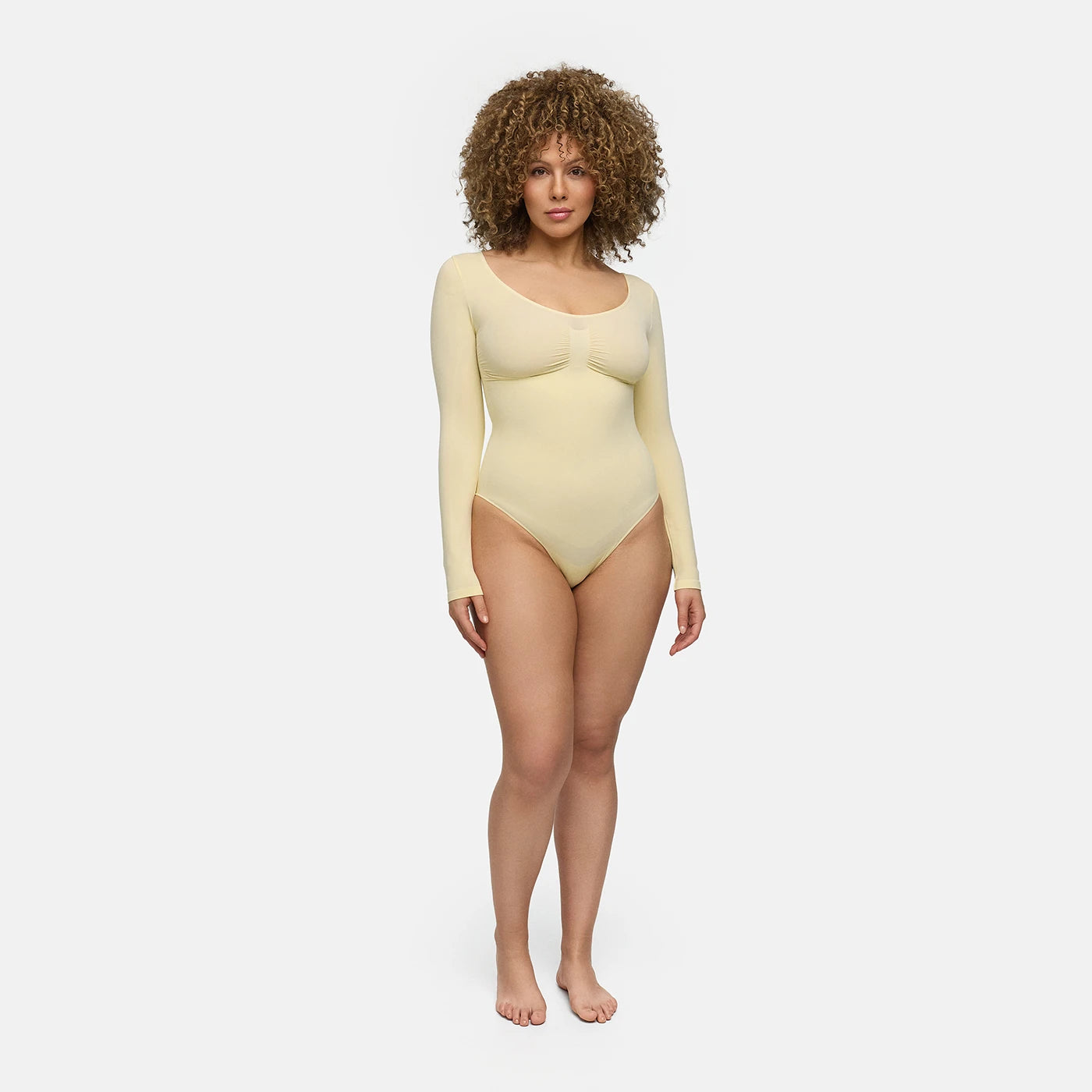 Das Model ist 1,74m groß und trägt Größe L