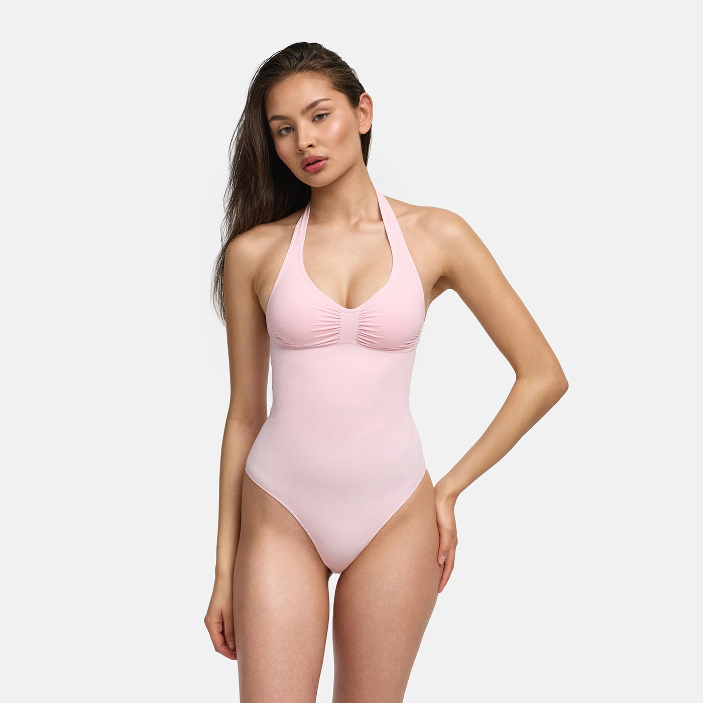 Body contenitivo modellante con scollo all'americana, imbottiture integrate e slip