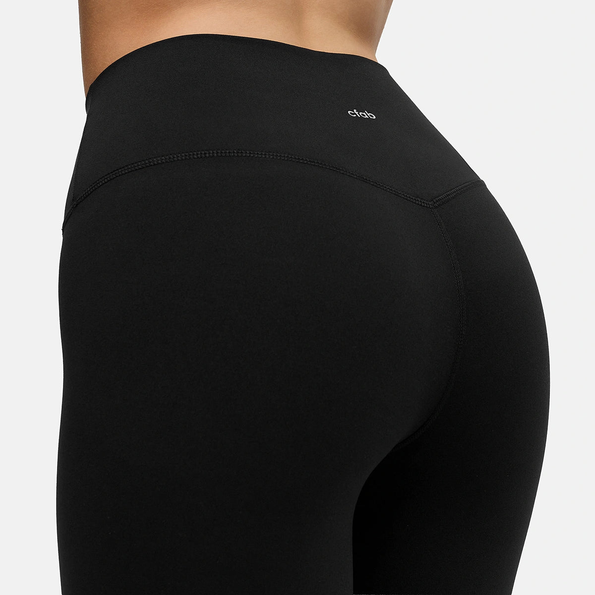 Leggings sagomati con vita alta