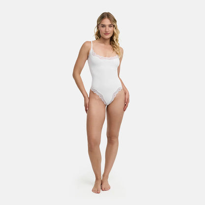 Das Model ist 1,76m groß und trägt Größe XS